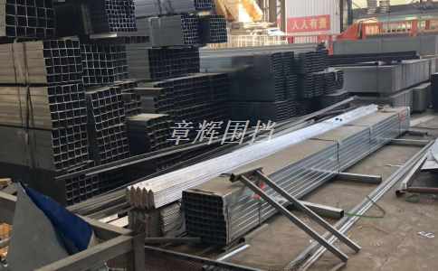 金屬圍擋是否容易被污染和損壞？