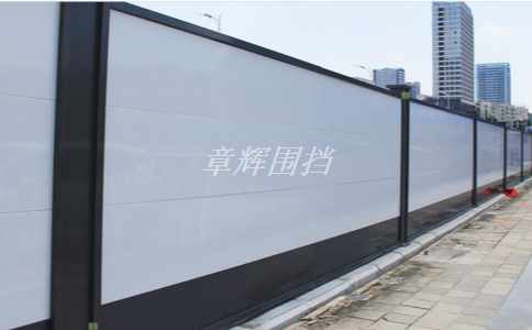 如何在清洗金屬圍擋時(shí)避免對周邊環(huán)境造成污染？（金屬圍擋清洗環(huán)保措施）