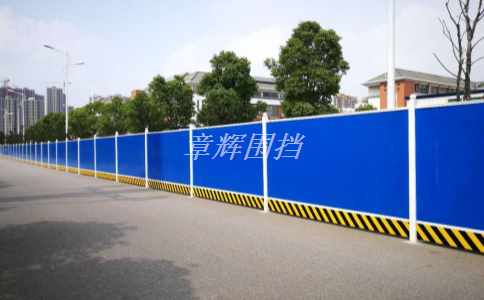 如何正確理解和應(yīng)用金屬圍擋的規(guī)范標(biāo)準(zhǔn)？（金屬圍擋規(guī)范標(biāo)準(zhǔn)的遵守與應(yīng)用）